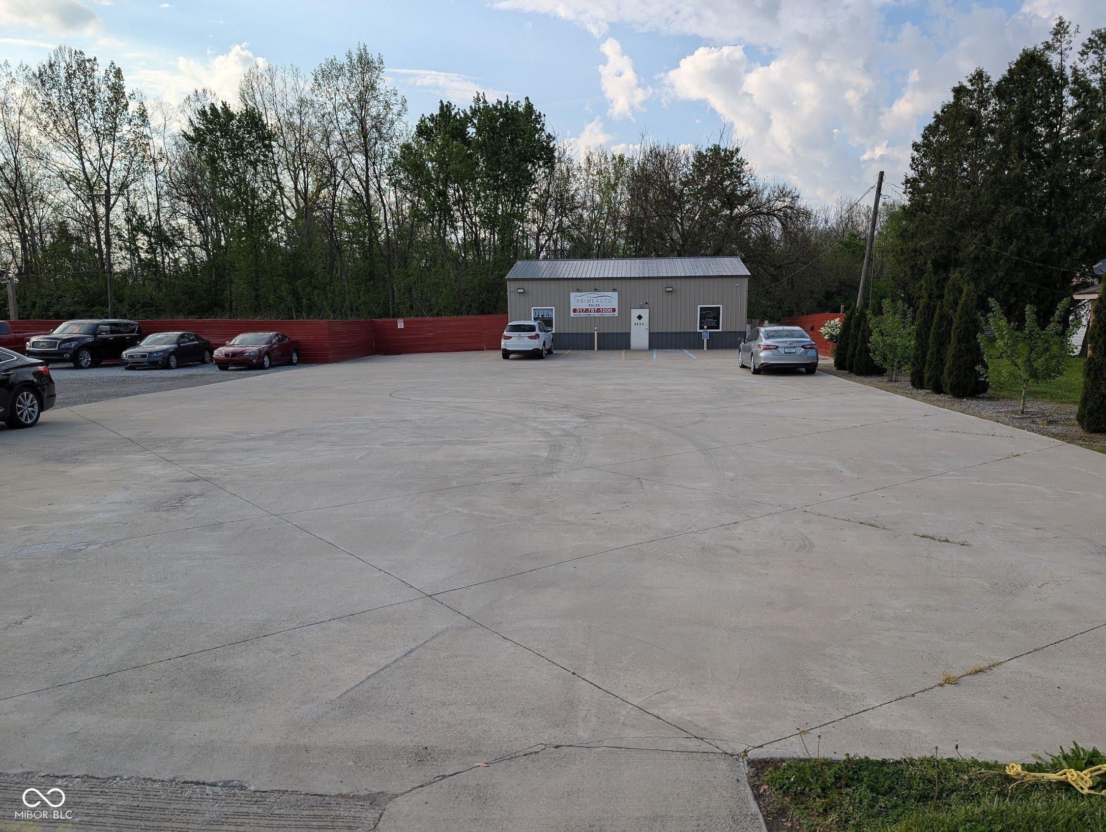 Property Image for 8930 W Washington Street