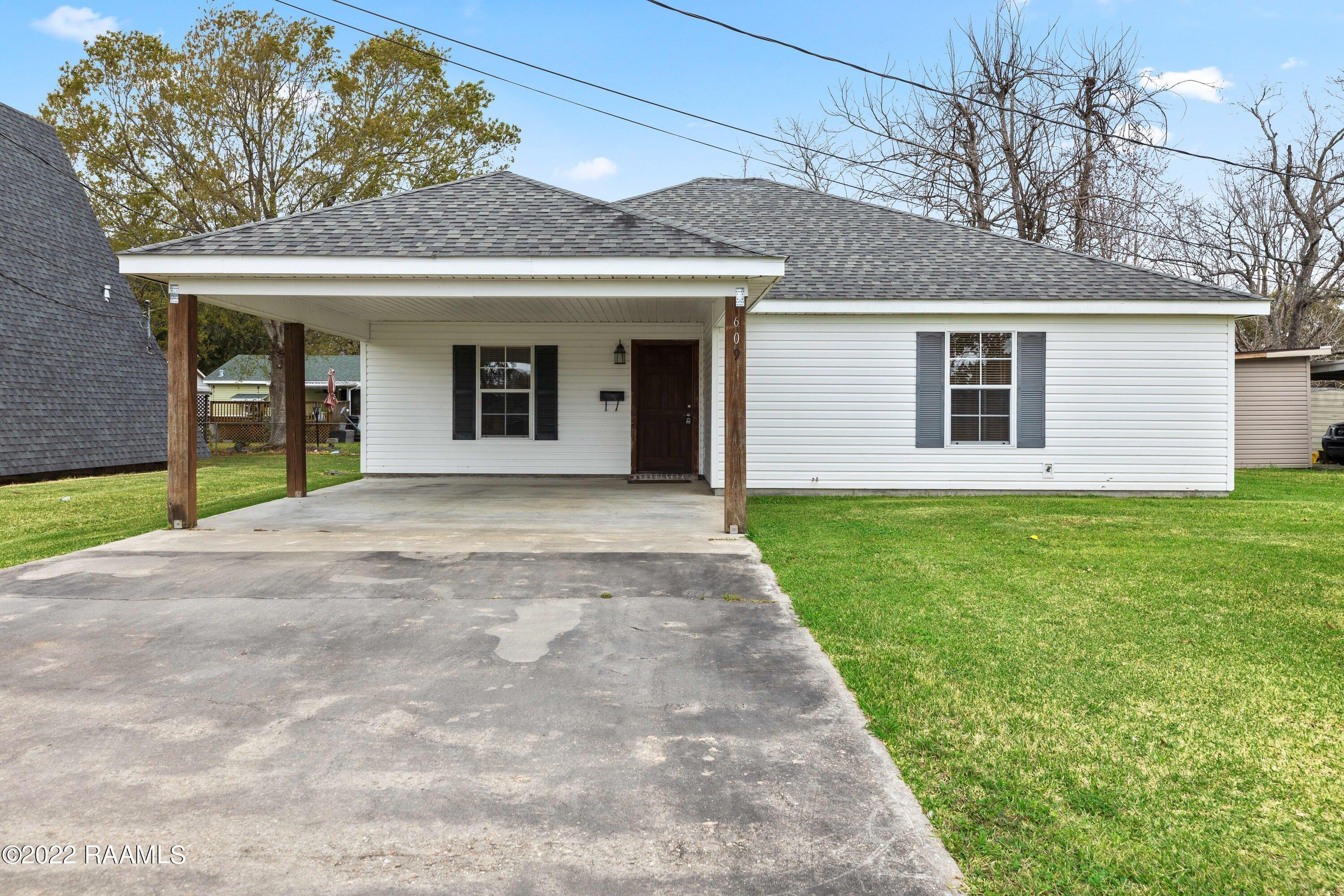 New Iberia Real Estate | Find Houses &amp; Homes for Sale in New 
