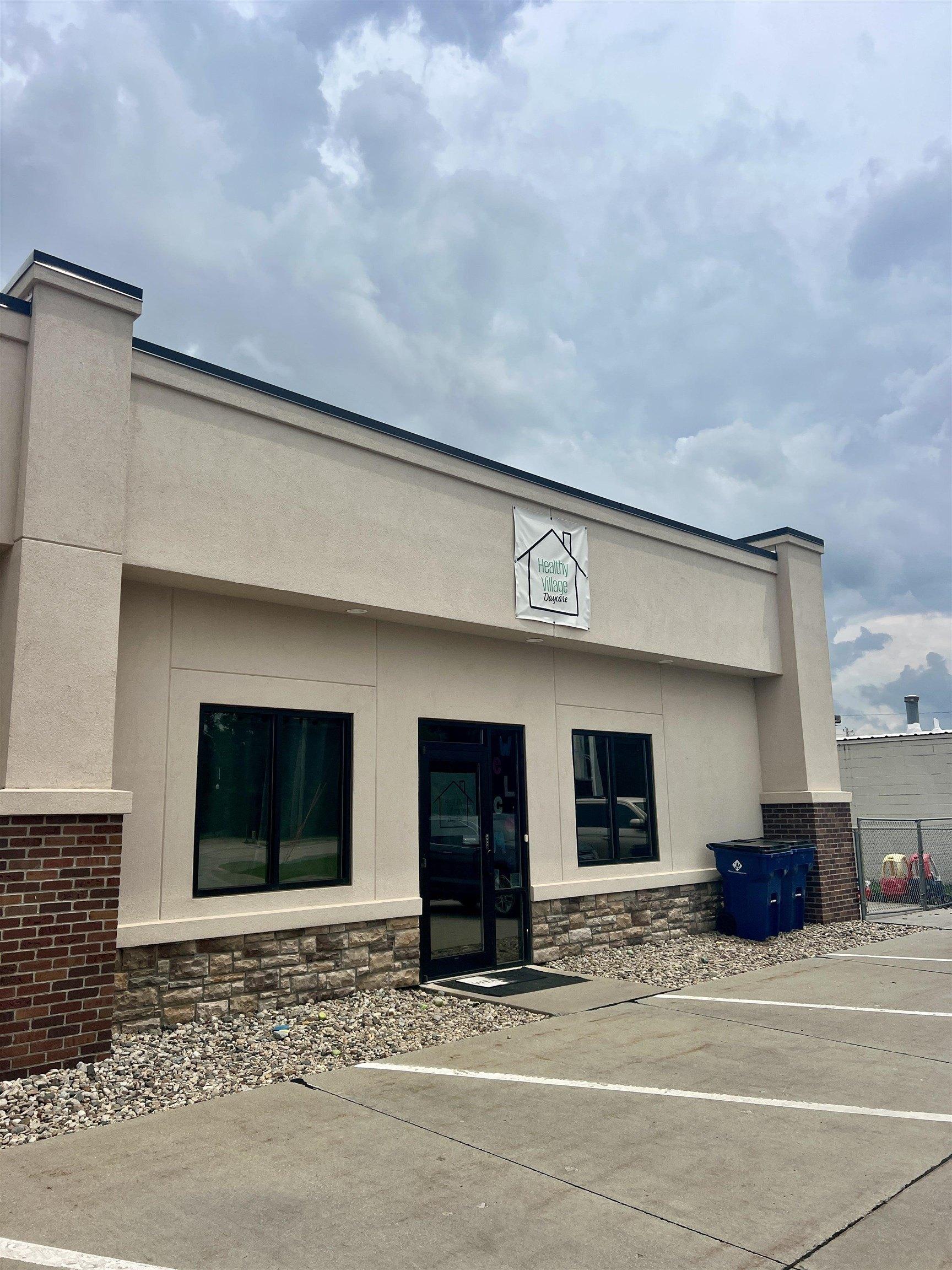 Property Image for 1130 N Riverside Blvd