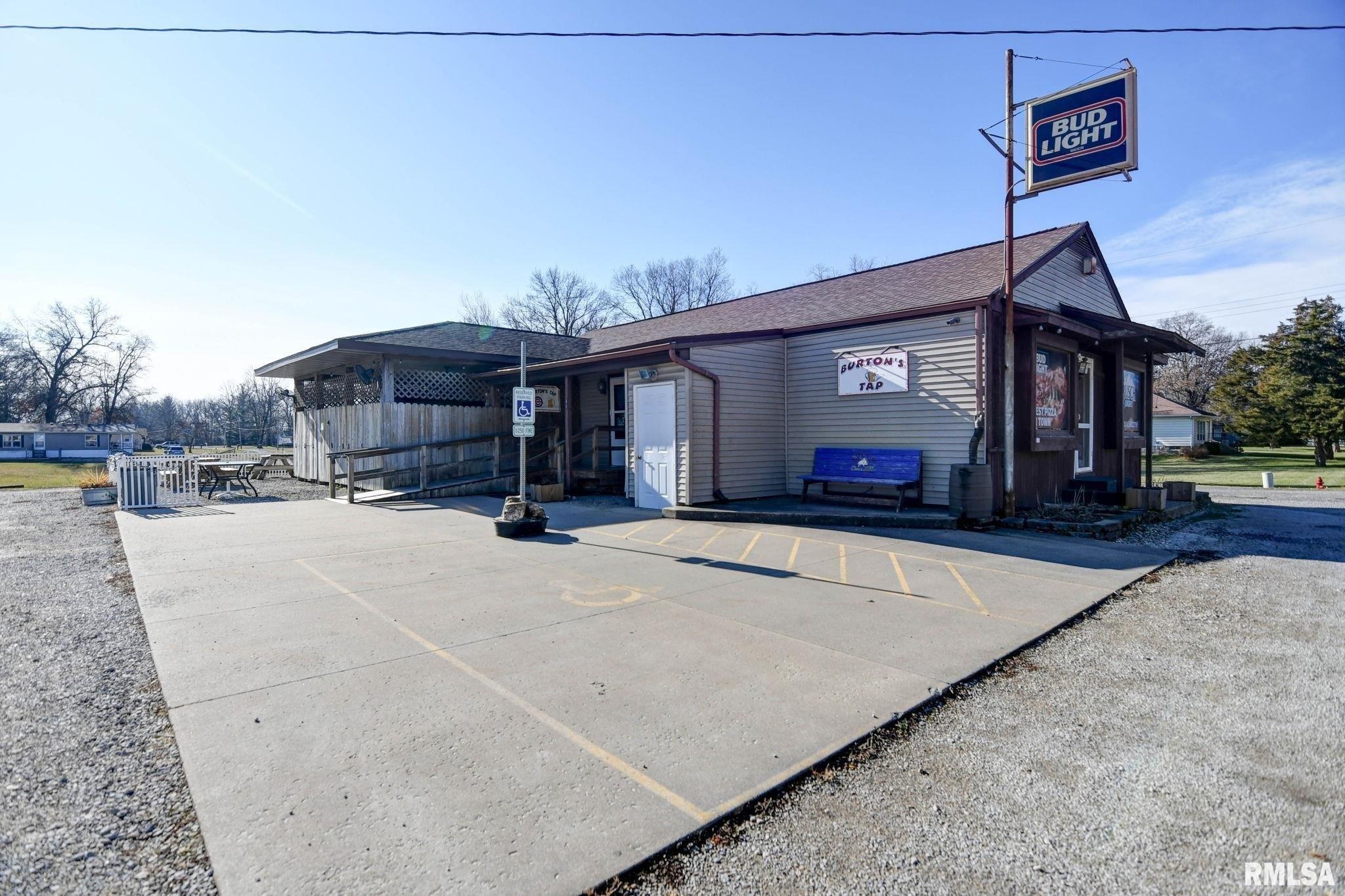 Property Image for 104 W Taylorville Road