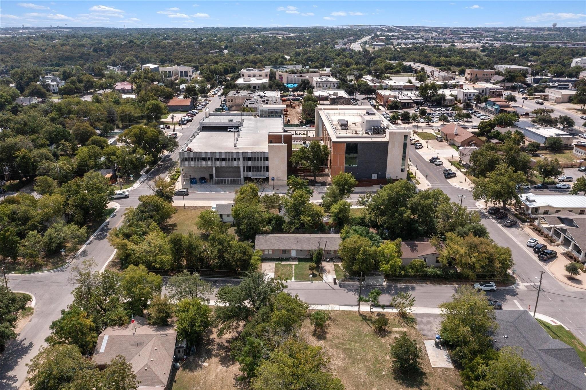 Property Image for 203 E Anderson Ave