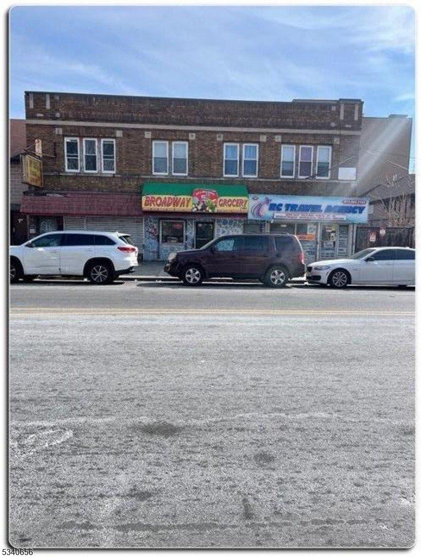 Property Image for 251 Broadway