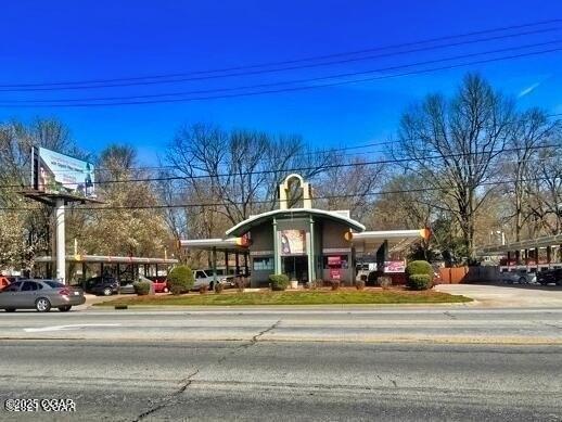 Property Image for 1107 W Sunshine Street
