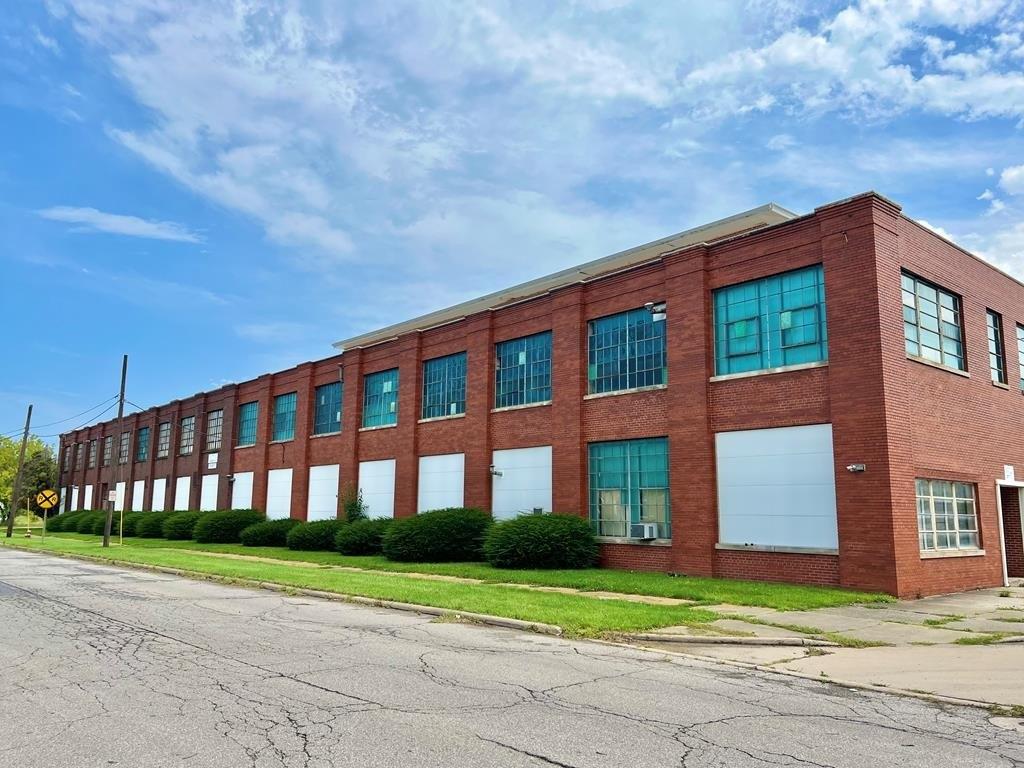 Property Image for 521 S. Market St.