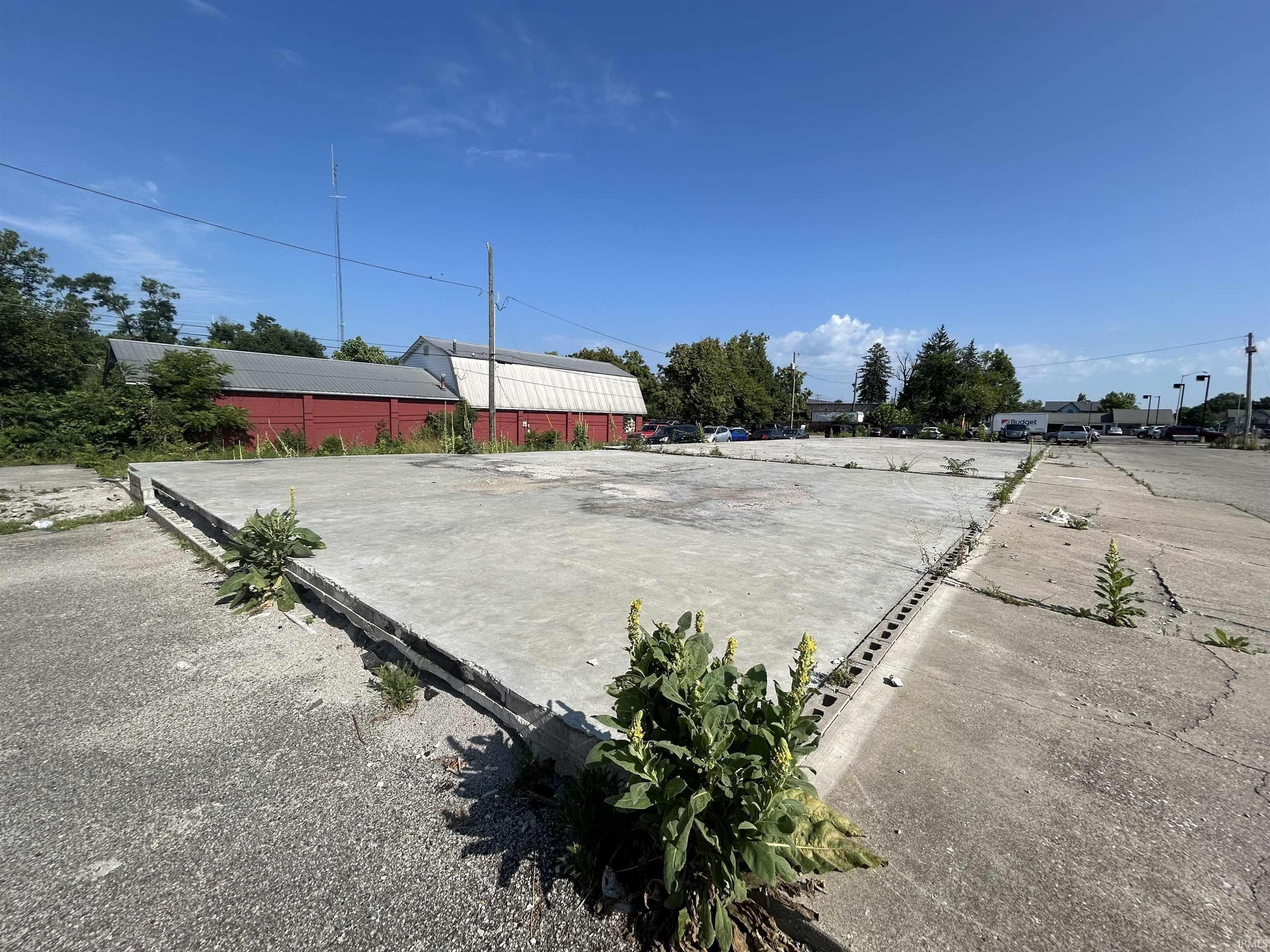 Property Image for 1006 S Walnut Street