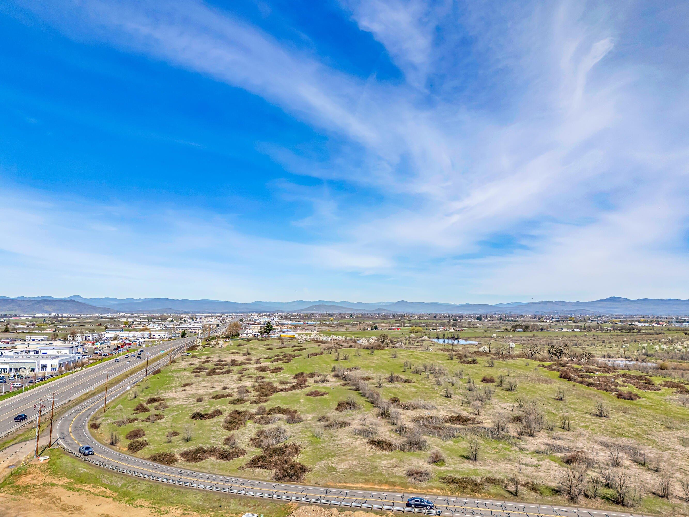 Property Image for 4692 Crater Lake Avenue 600