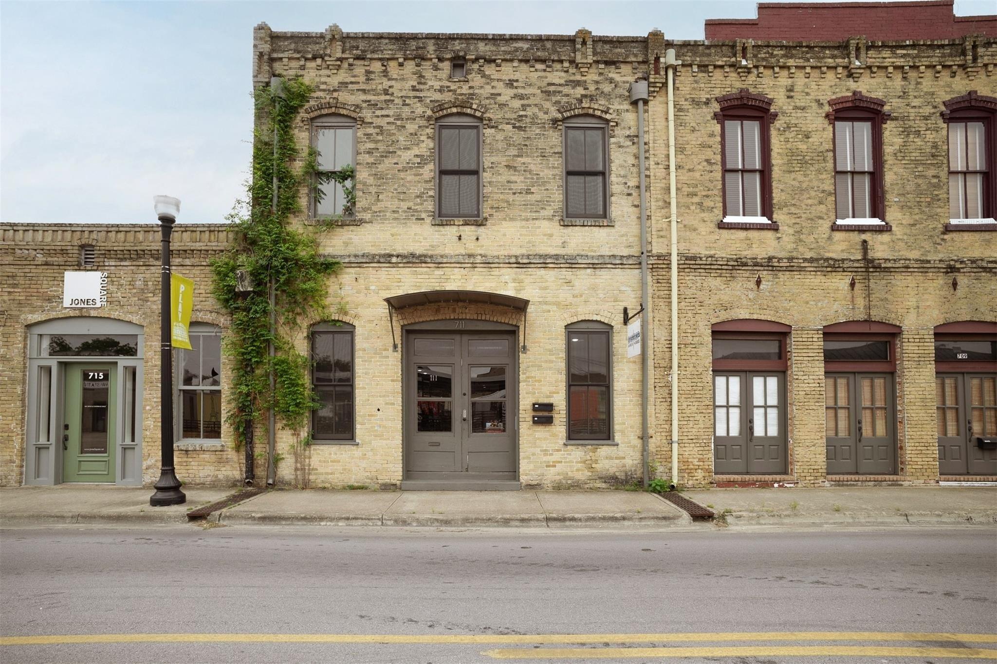 Property Image for 711 Chestnut ST