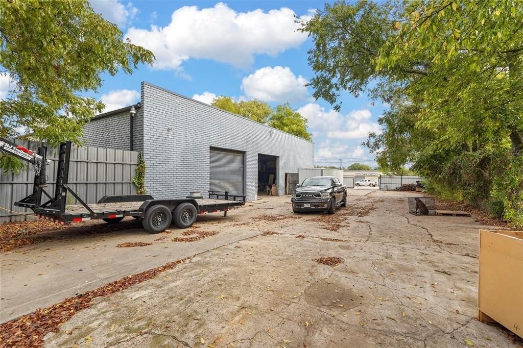 Property Image for 10350 Scyene Road