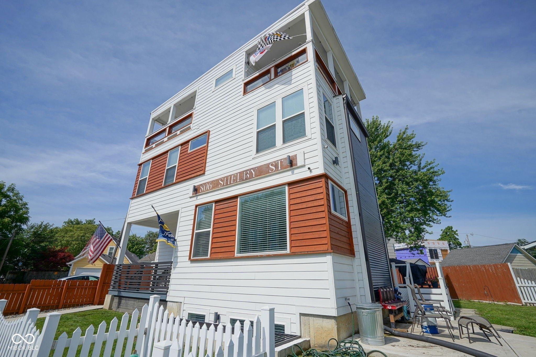 Property Image for 806 Shelby Street