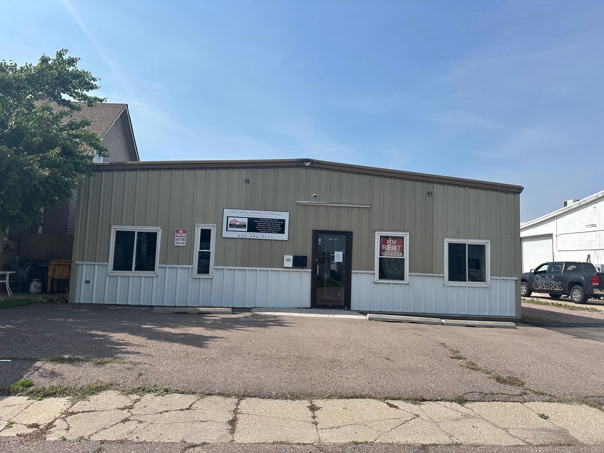 Property Image for 108 E 24th St
