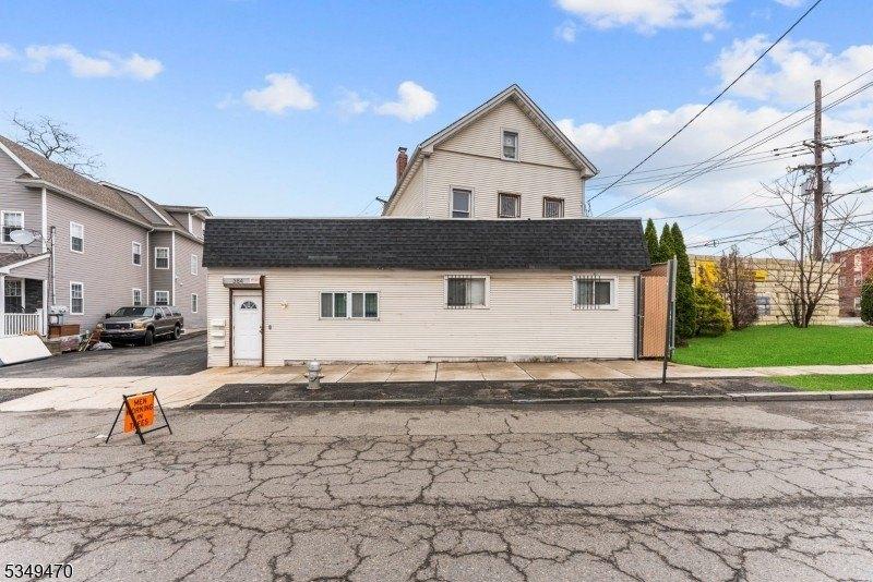 Property Image for 384 Glenwood Ave