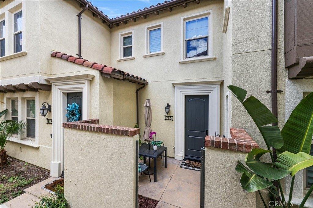 Property Image for 715 E Valencia Street