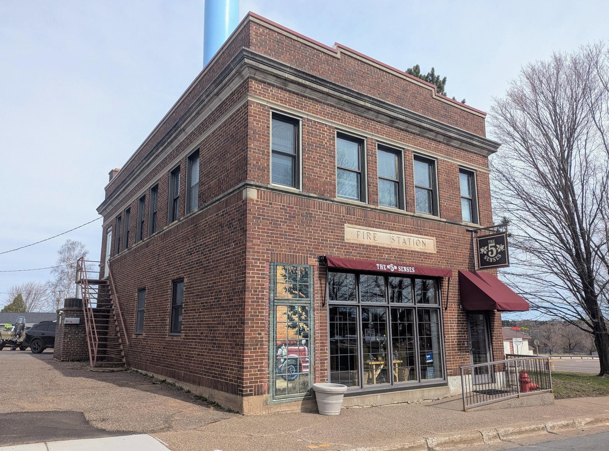 Property Image for 146 Balsam St