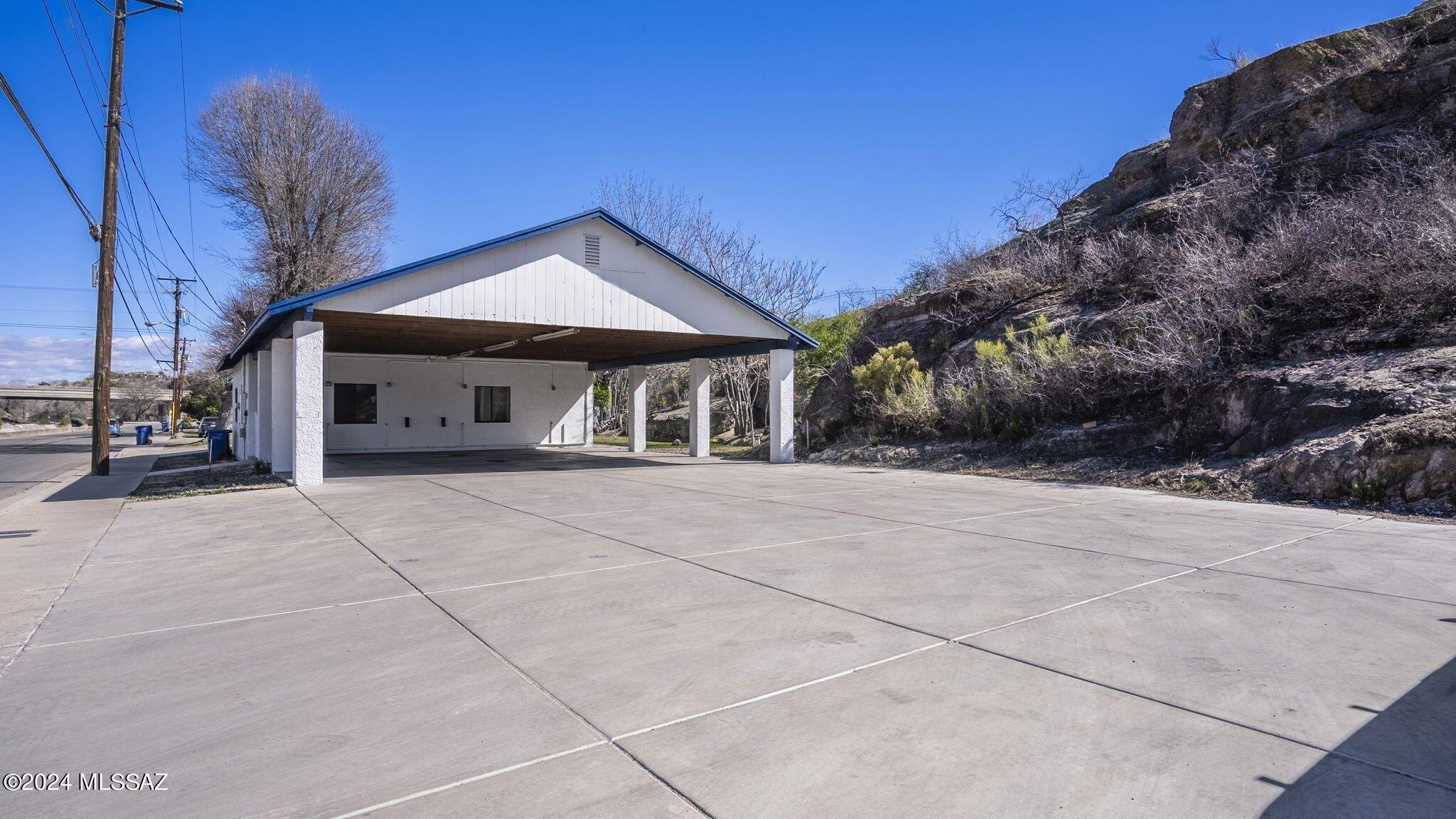 Property Image for 754 N Morley Avenue