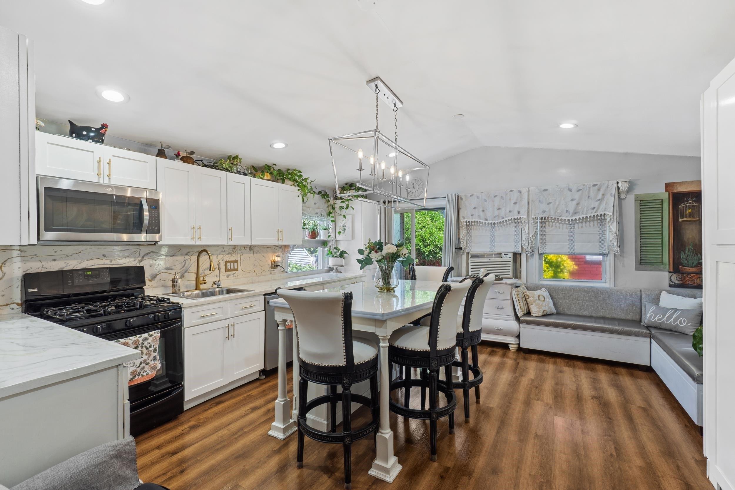 Property Image for 418-1 4th St