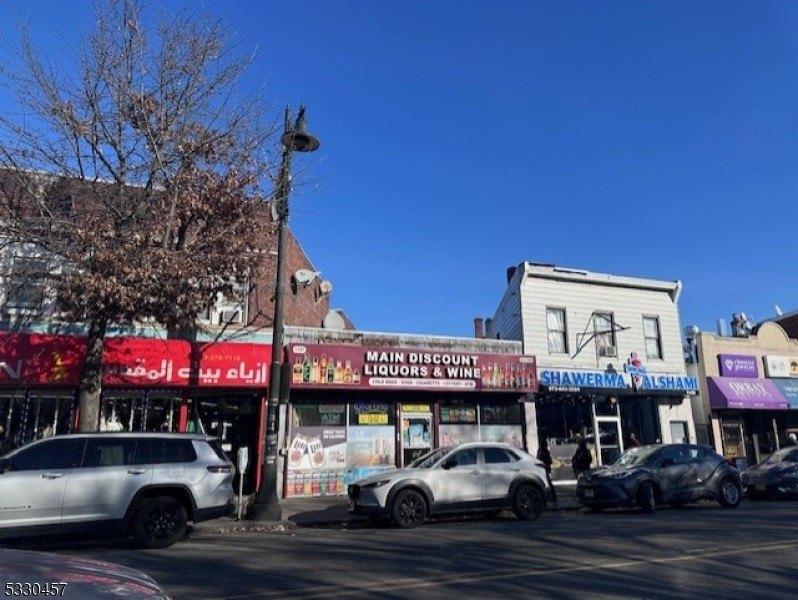 Property Image for 1137 Main St