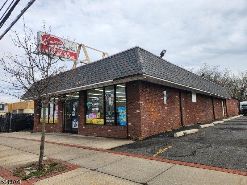 Property Image for 550 Hamilton St