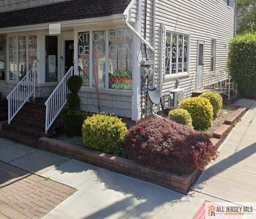 Property Image for 60 Main Street O