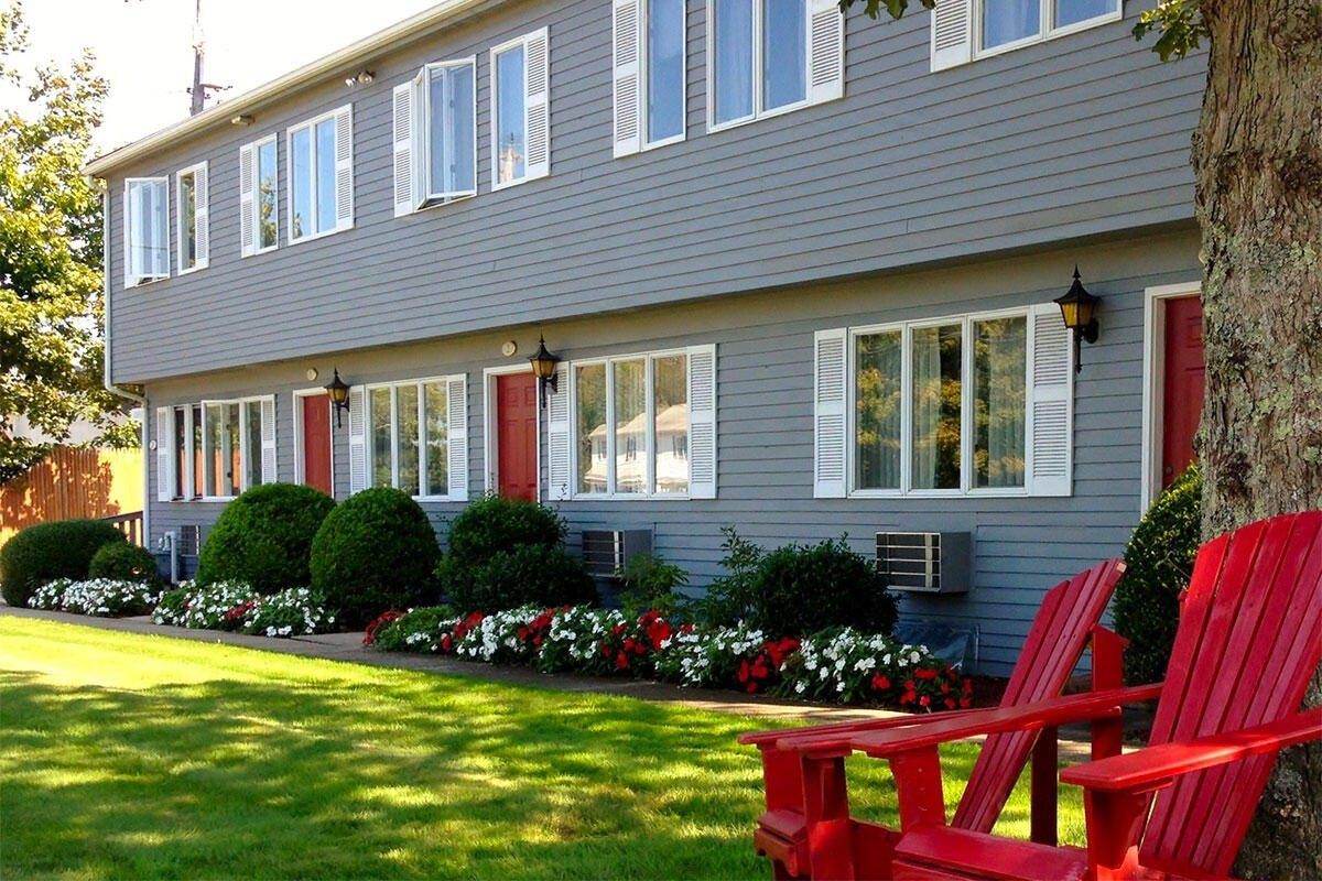 Property Image for 28 Falmouth Heights Road