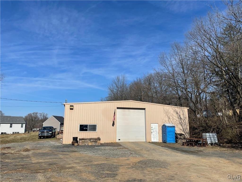Property Image for 101 E Station Avenue Warehouse
