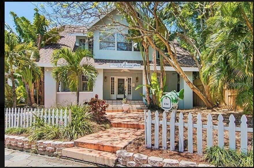 Property Image for 532 Beach Drive Ne