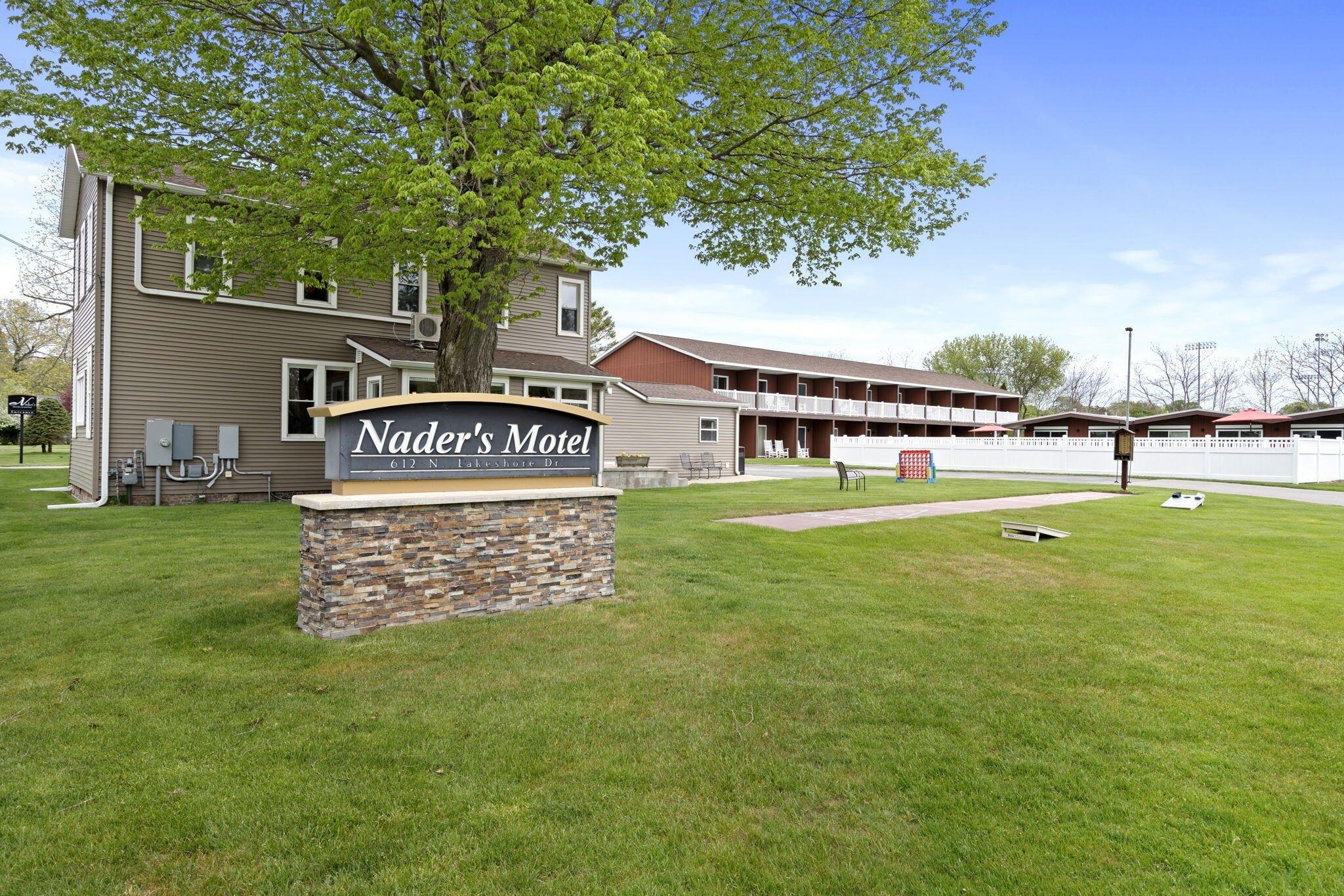 Property Image for 612 N Lakeshore Drive