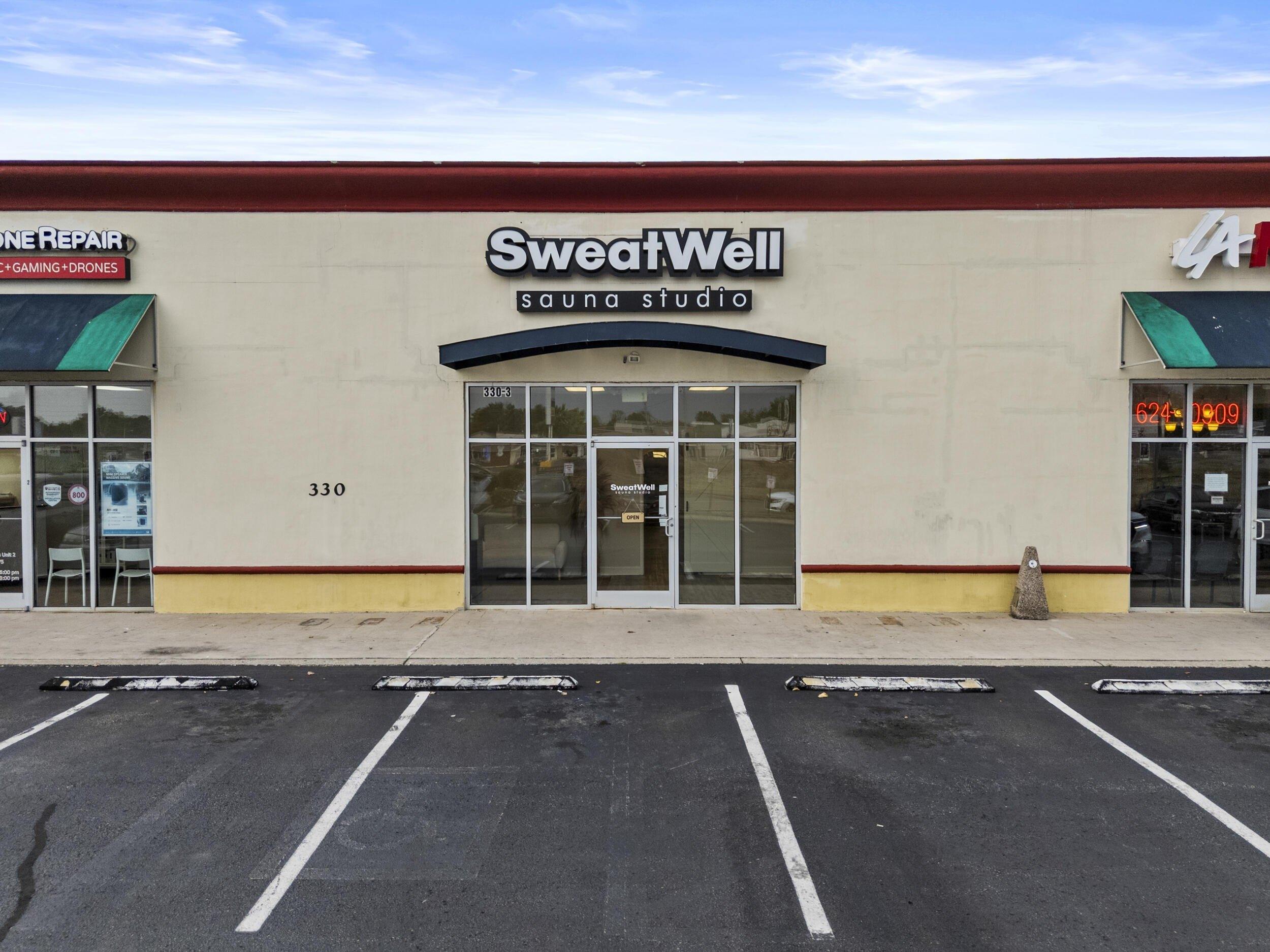 Property Image for 330 Eastern Bypass unit: 3 3
