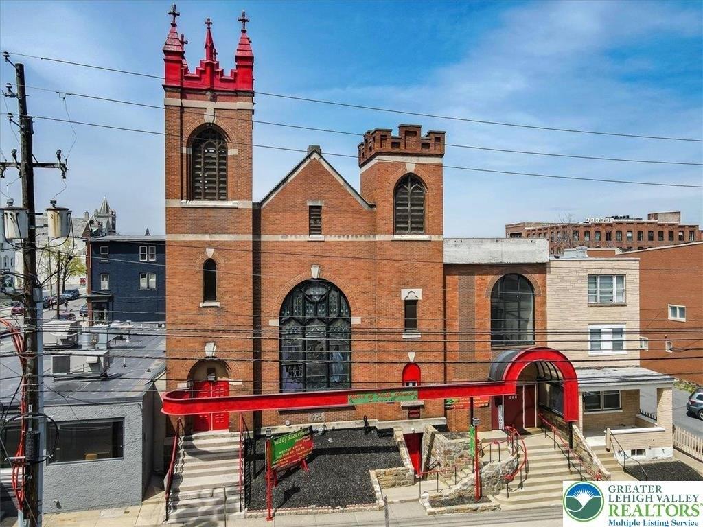 Property Image for 837 W Linden Street