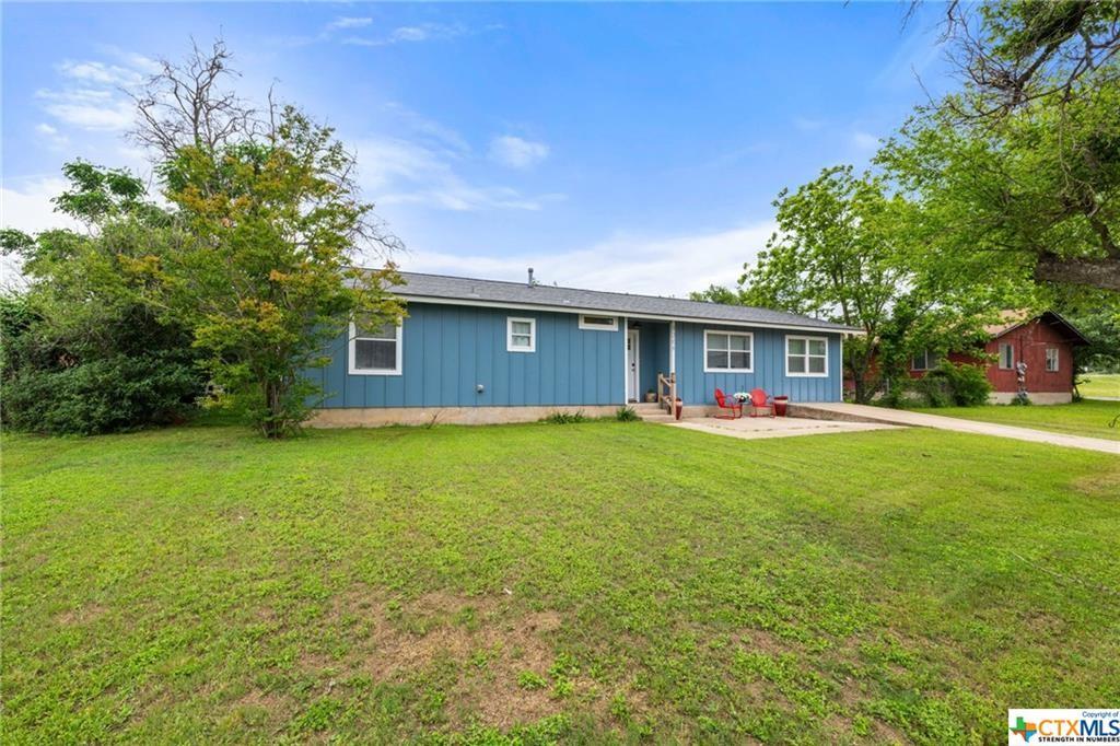 Property Image for 1206 E Pecan Street