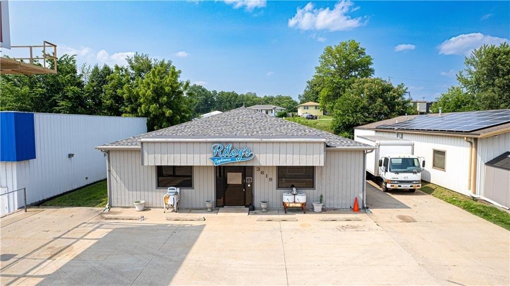 Property Image for 3619 Messanie Street
