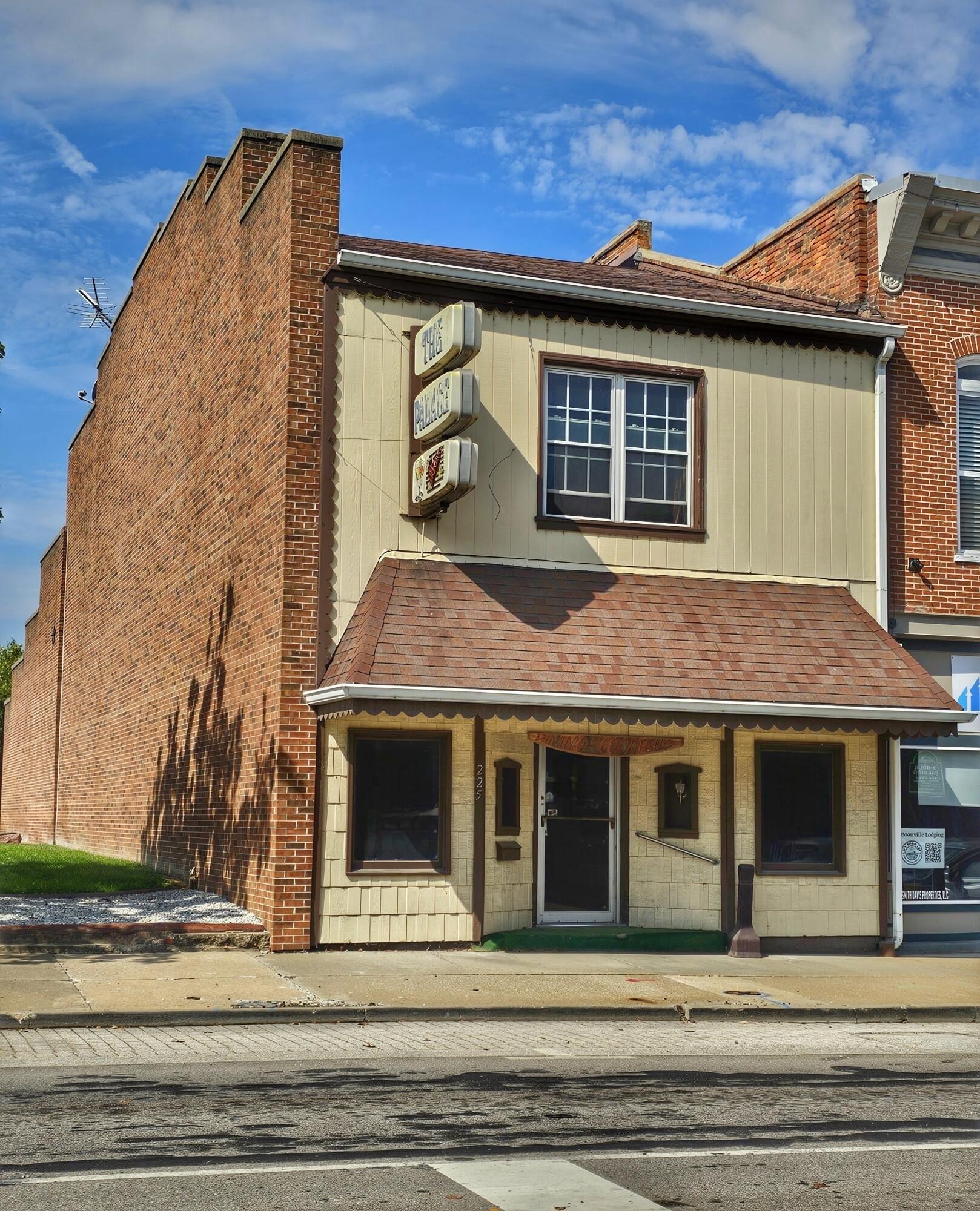 Property Image for 225 Main St