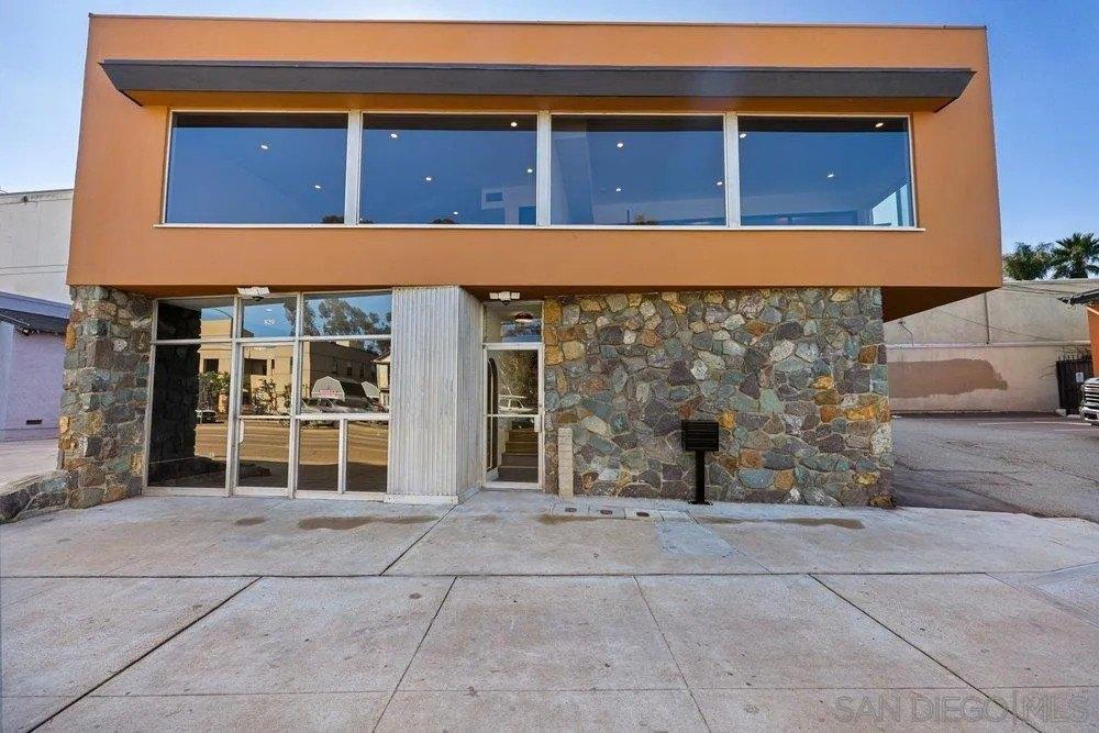 Property Image for 829 Washington St.