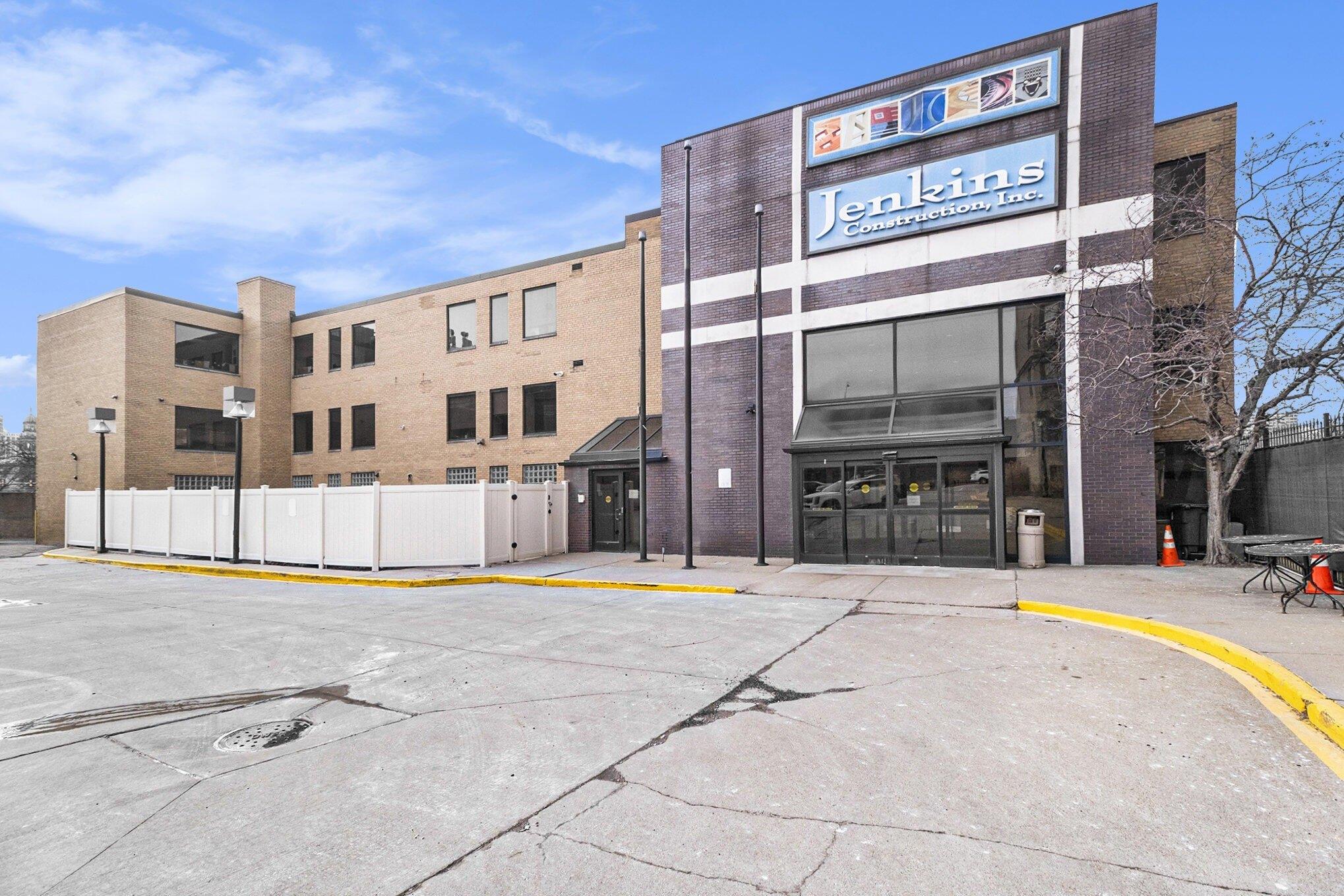 Property Image for 985 E Jefferson Avenue 100