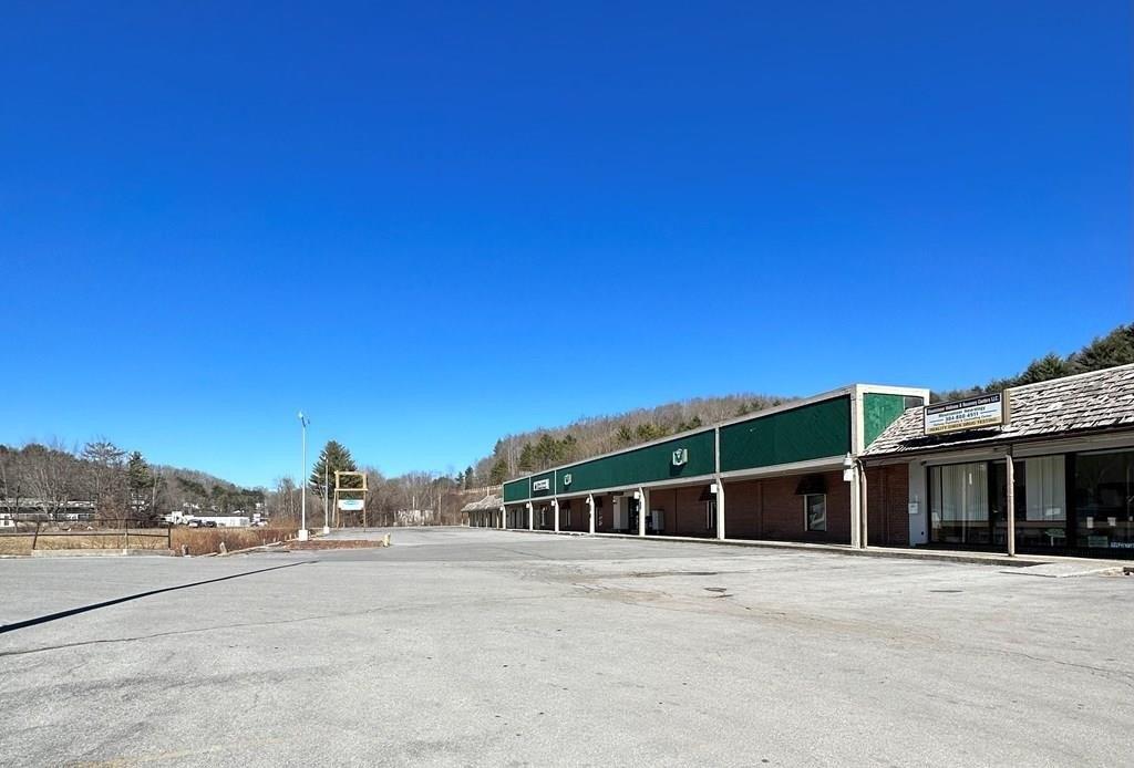 Property Image for 495 Blue Prince Rd.
