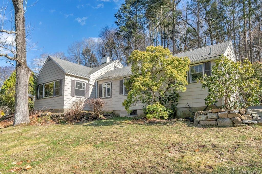 Property Image for 56 Laurelton Road