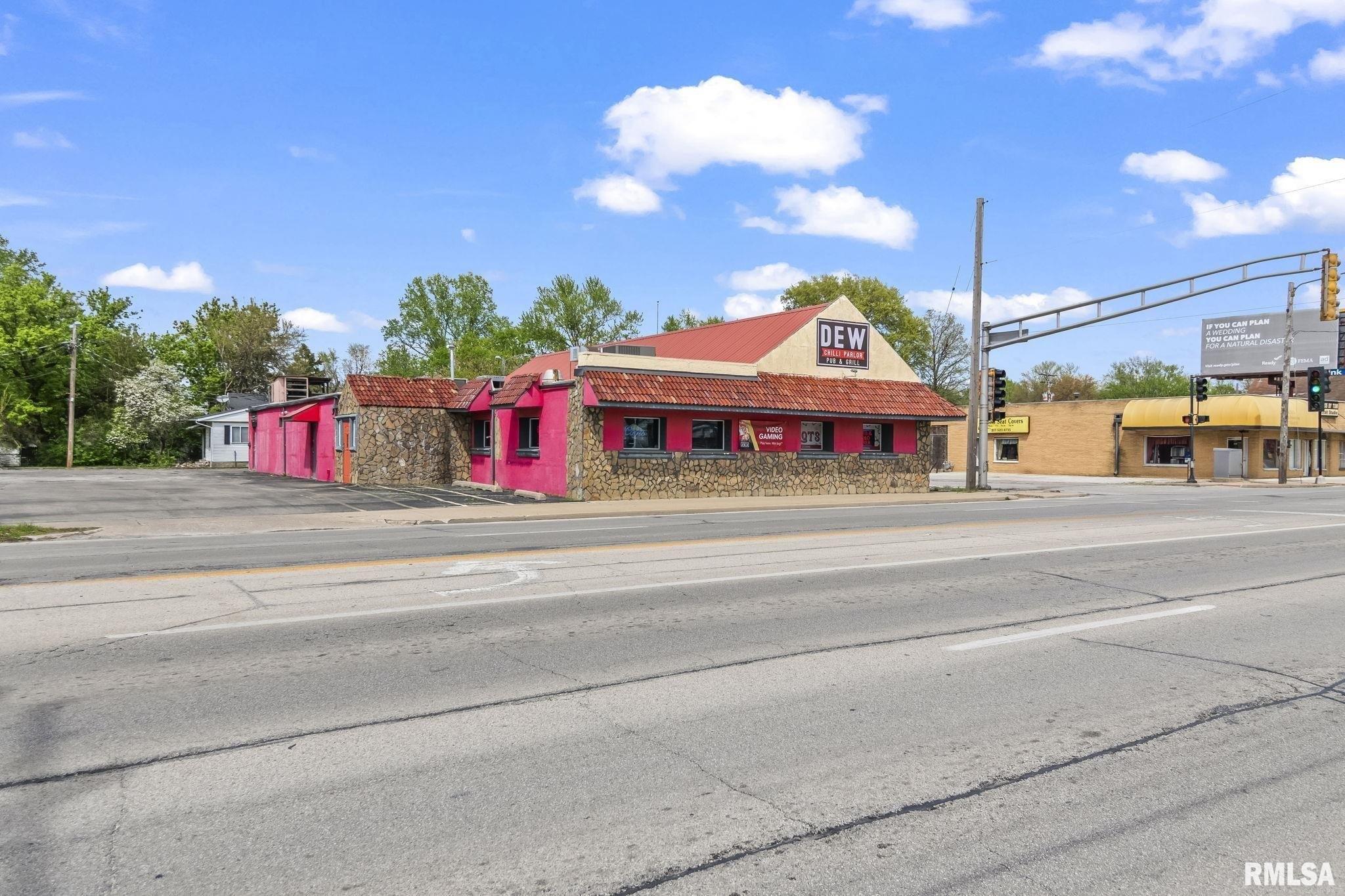 Property Image for 301 W North Grand Avenue