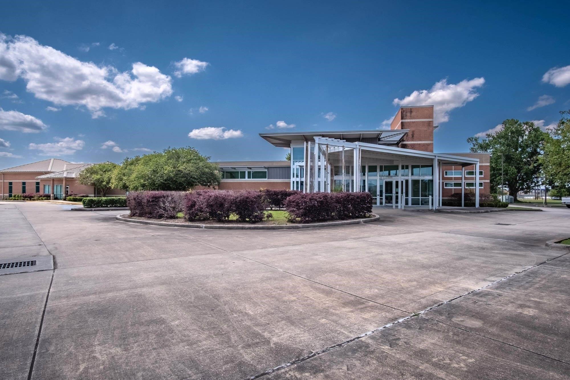 Property Image for 166 Corporate Drive