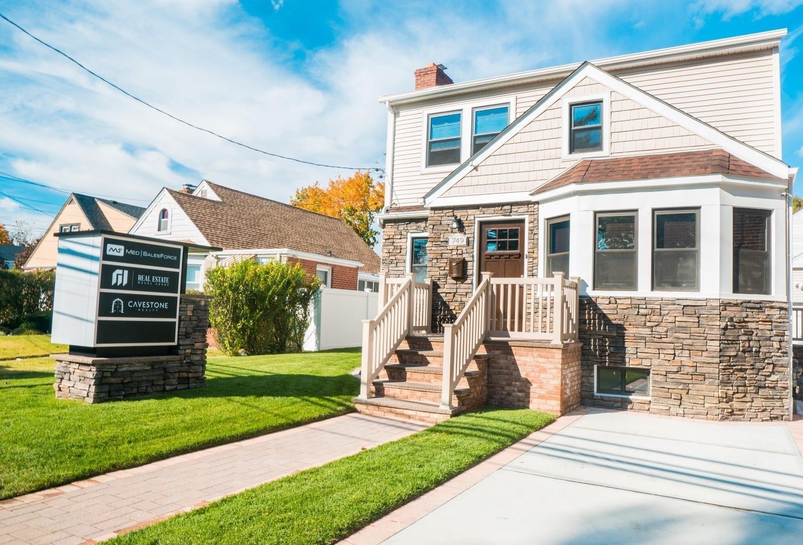 Property Image for 749 Front Street