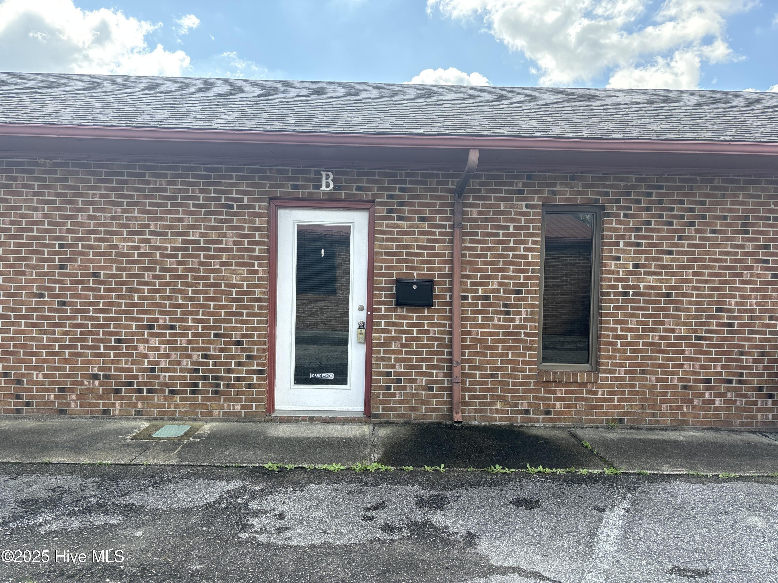 Property Image for 437 Western Boulevard