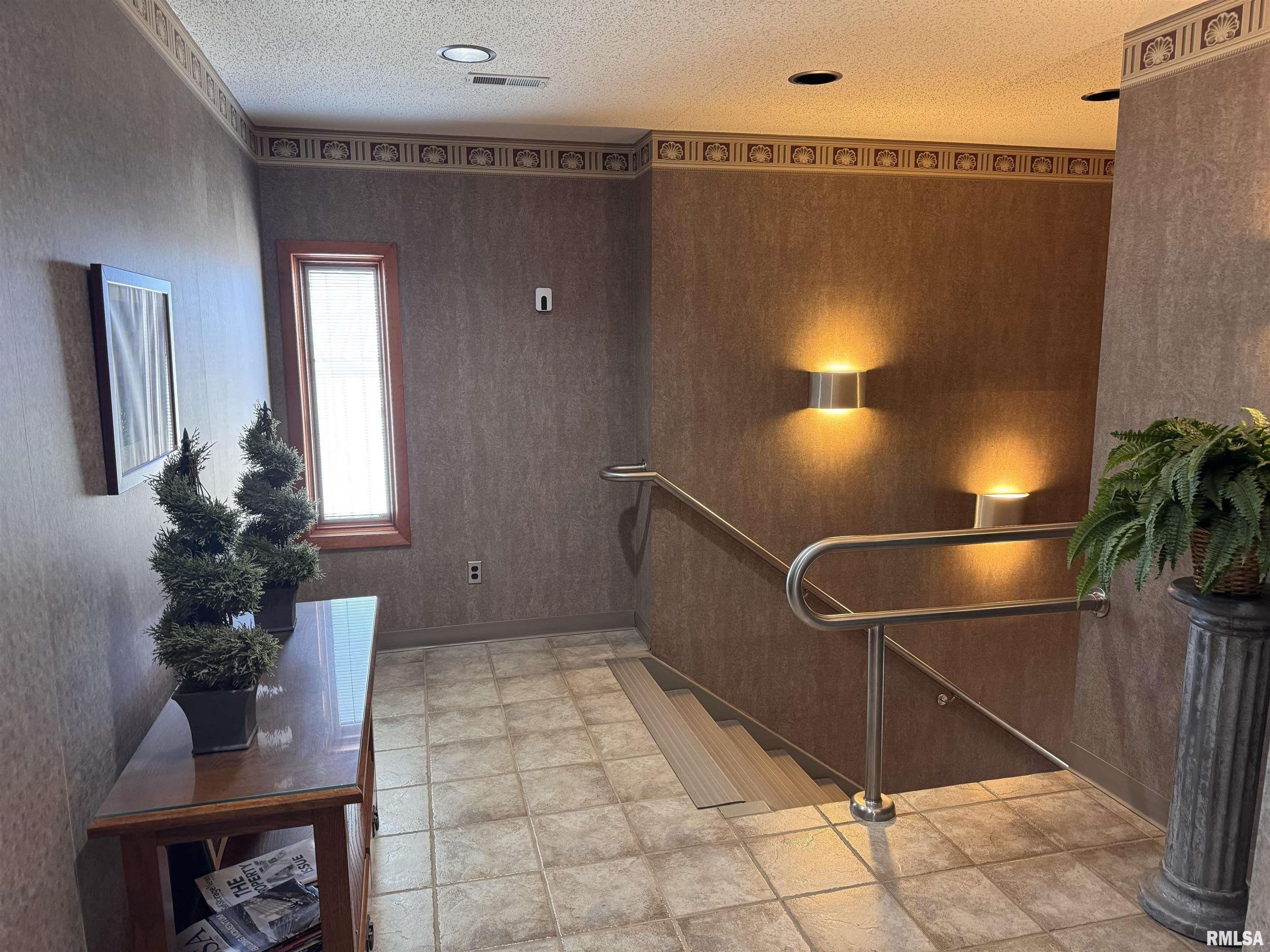 Property Image for 1420 E CARROLL Street E