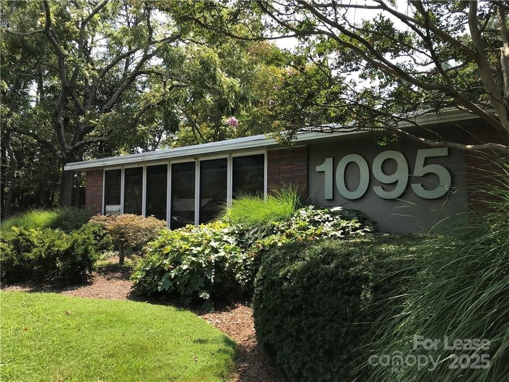 Property Image for 1095 Hendersonville Road C5