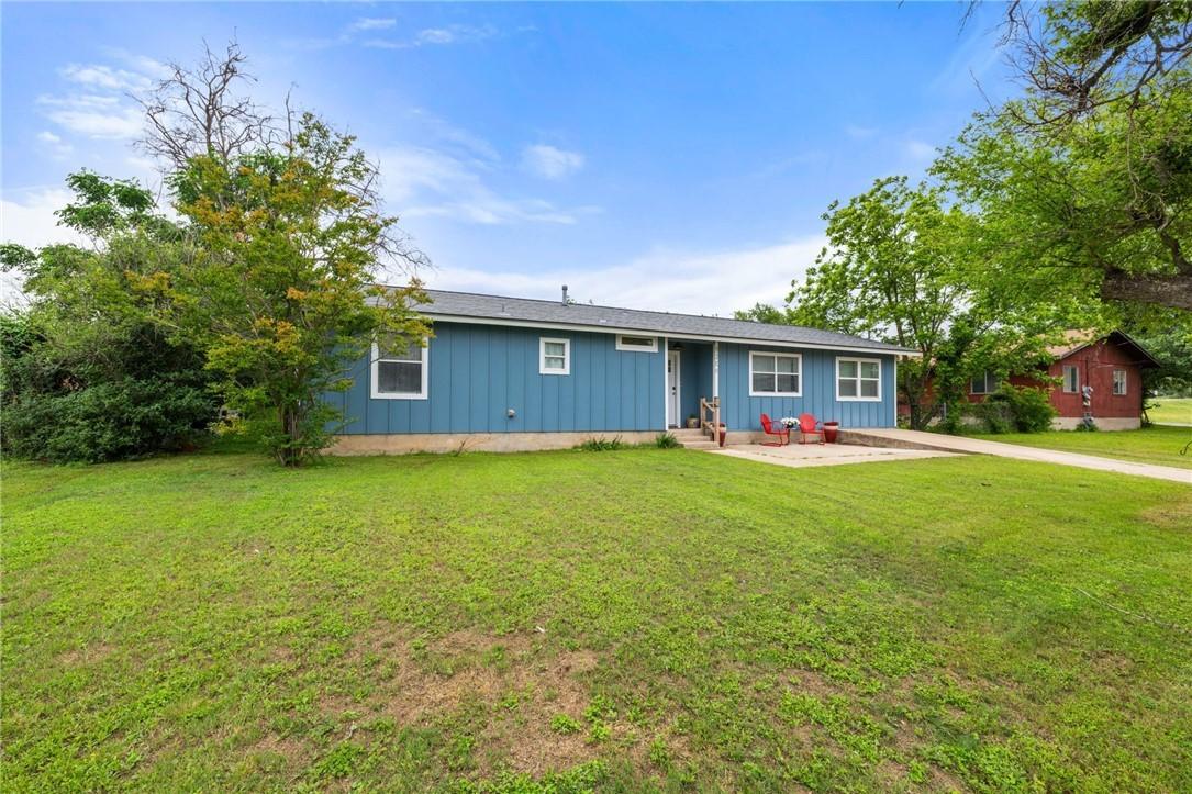 Property Image for 1206 E Pecan Street