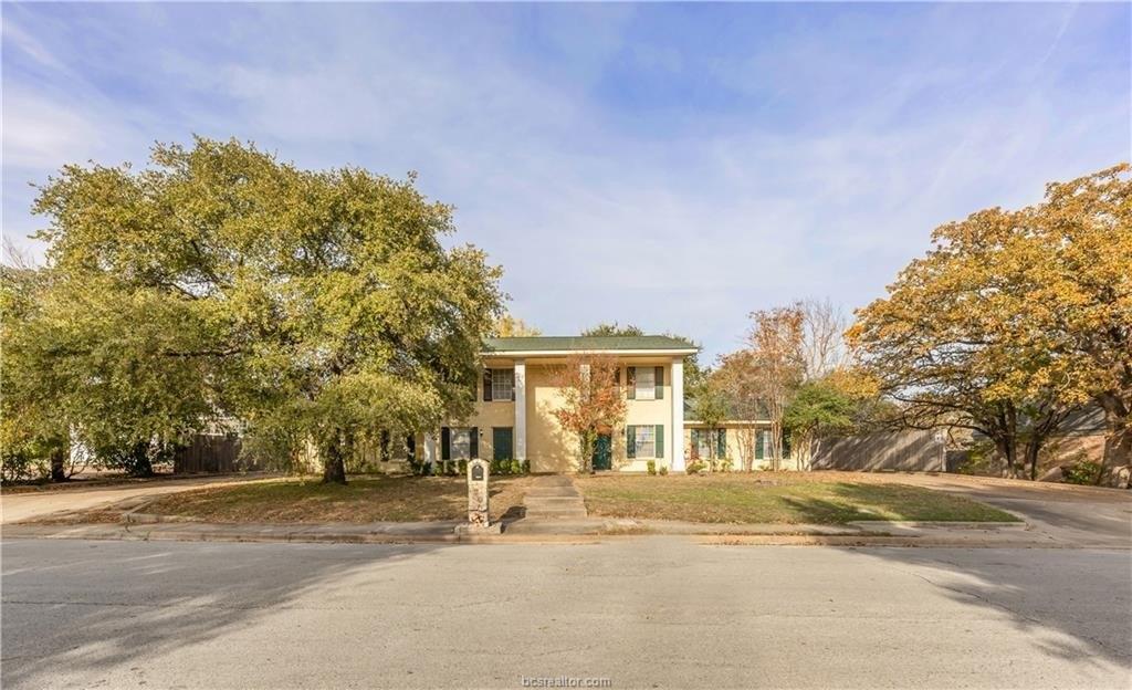 Property Image for 1805 Briar Oaks Drive