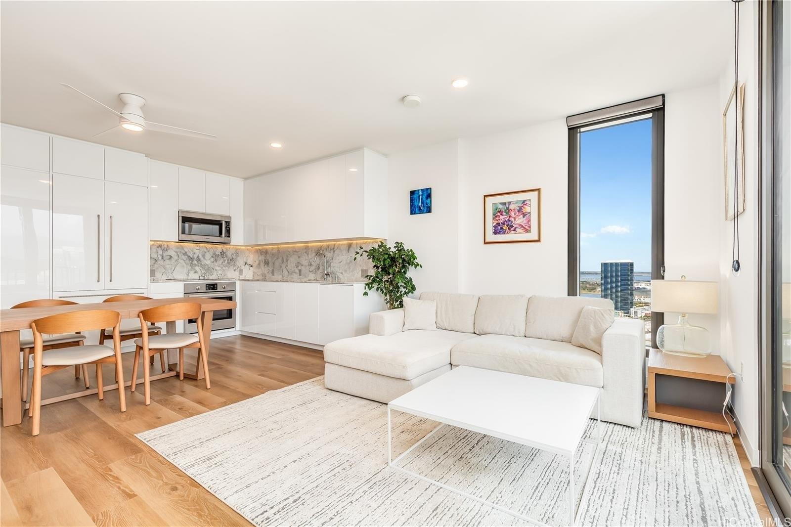 Property Image for 987 Queen Street 3815