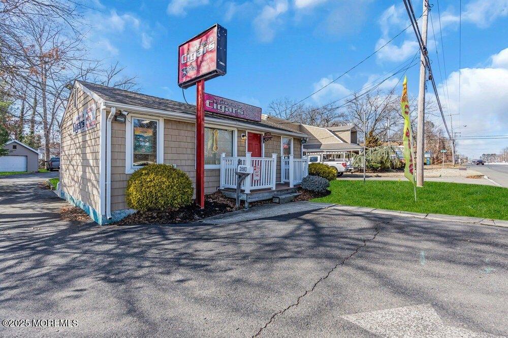Property Image for 2680 Us 9