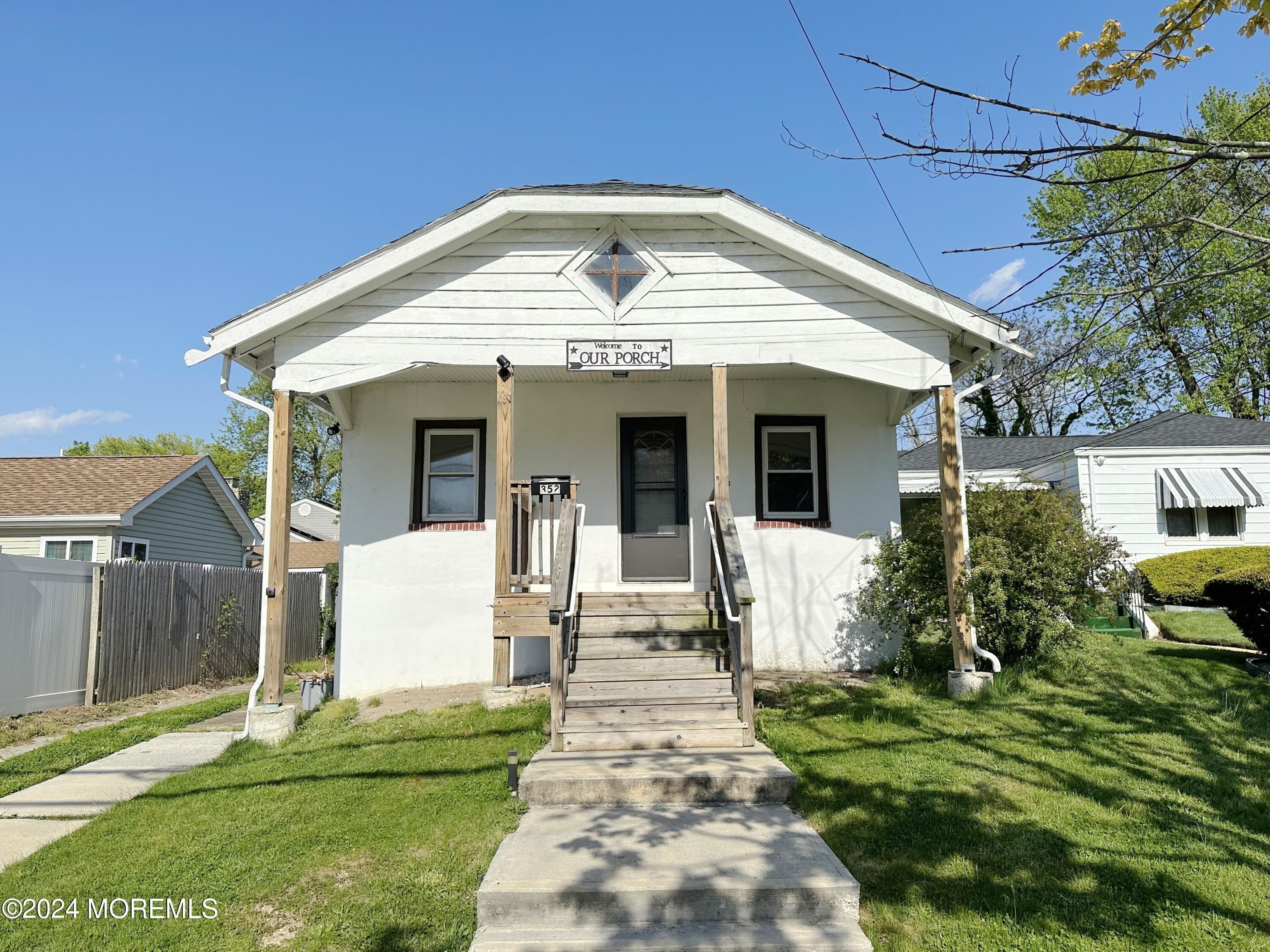 Property Image for 352 Drummond Avenue