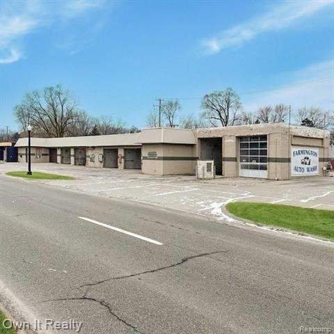 Property Image for 30544 GRAND RIVER Avenue