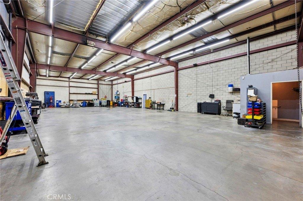 Property Image for 1033 W 3rd Street