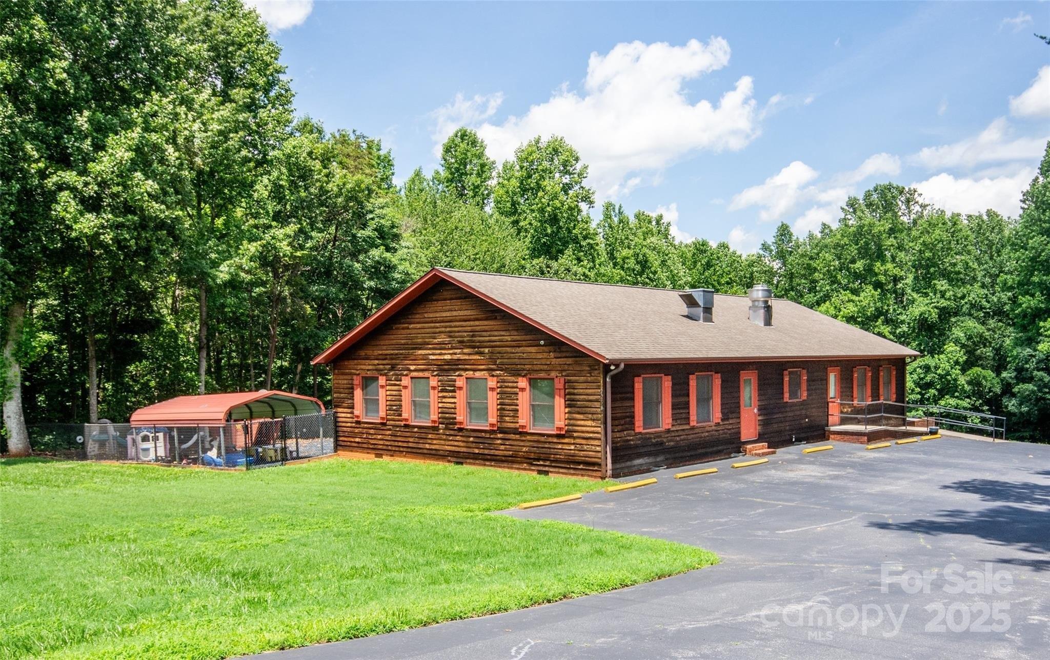 Property Image for 2250 Wilkesboro Highway