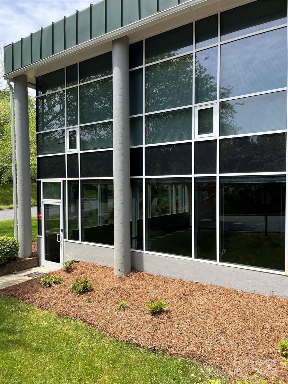 Property Image for 3030 Latrobe Drive